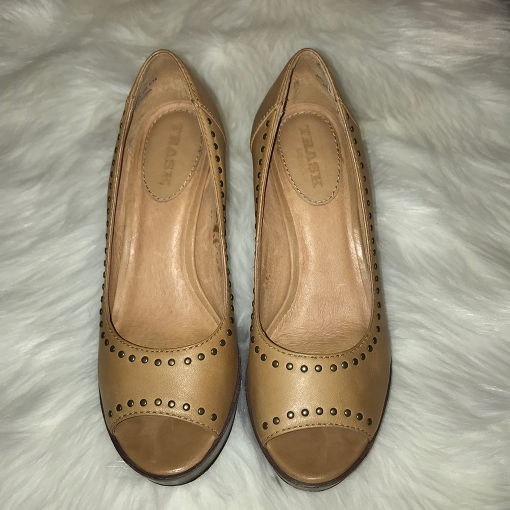 Trask Reina Wedge Pump